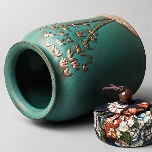 Ceramic Hand-painted Sealed Tea Storage Pot