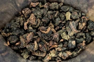 Heavy Roasted Organic Dark Oolong Tea