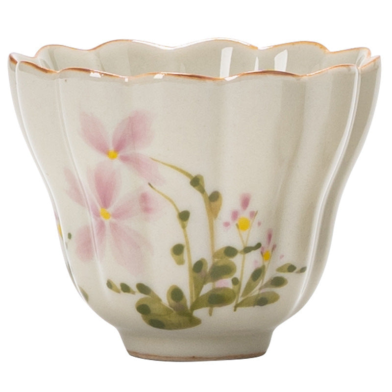 Little Daisy Petals  Tea Cup