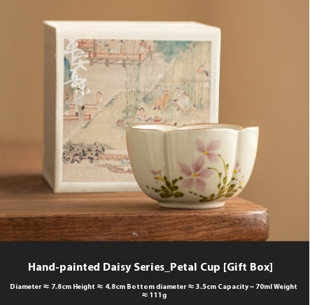 Little Daisy Petals  Tea Cup